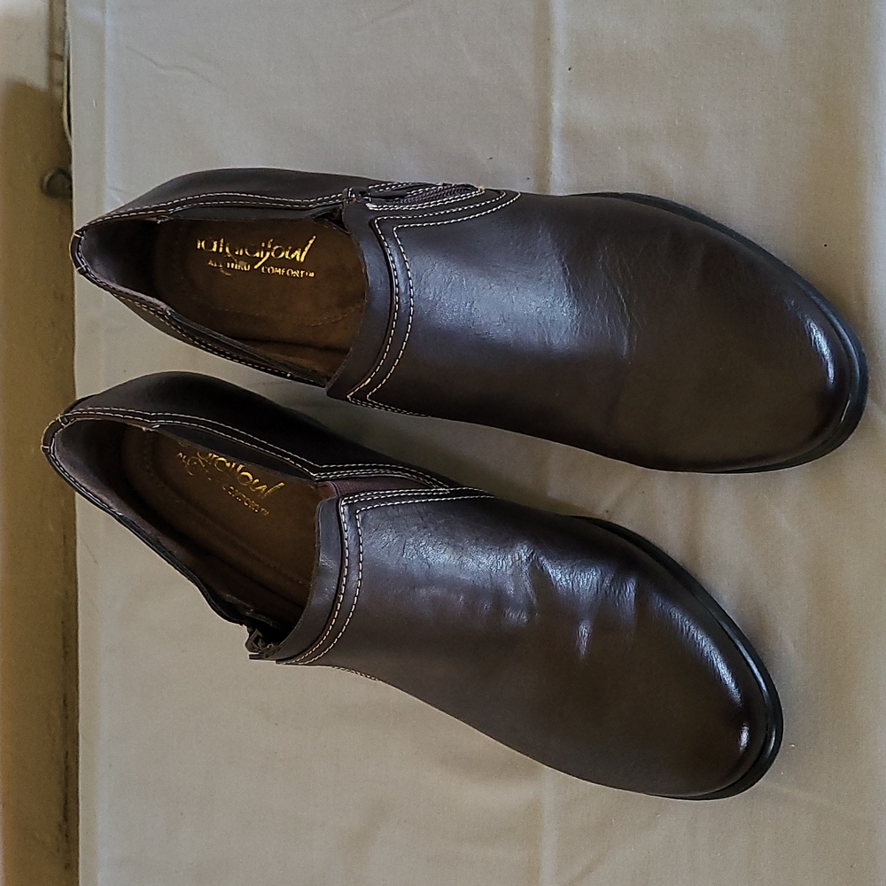 Naturalizer Brown Ankle Boots  Used WO's 9